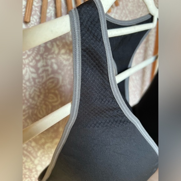 Puma Padded Racerback Structured Black and Gray Signature Sports Bra - Picture 3 of 10